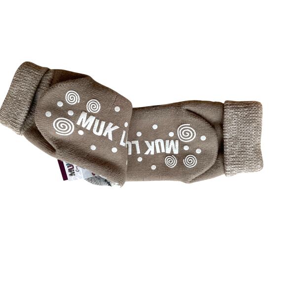 Muk Luks Slipper Socks Taupe Tan Gray White Snowflake NWT - Picture 4 of 5